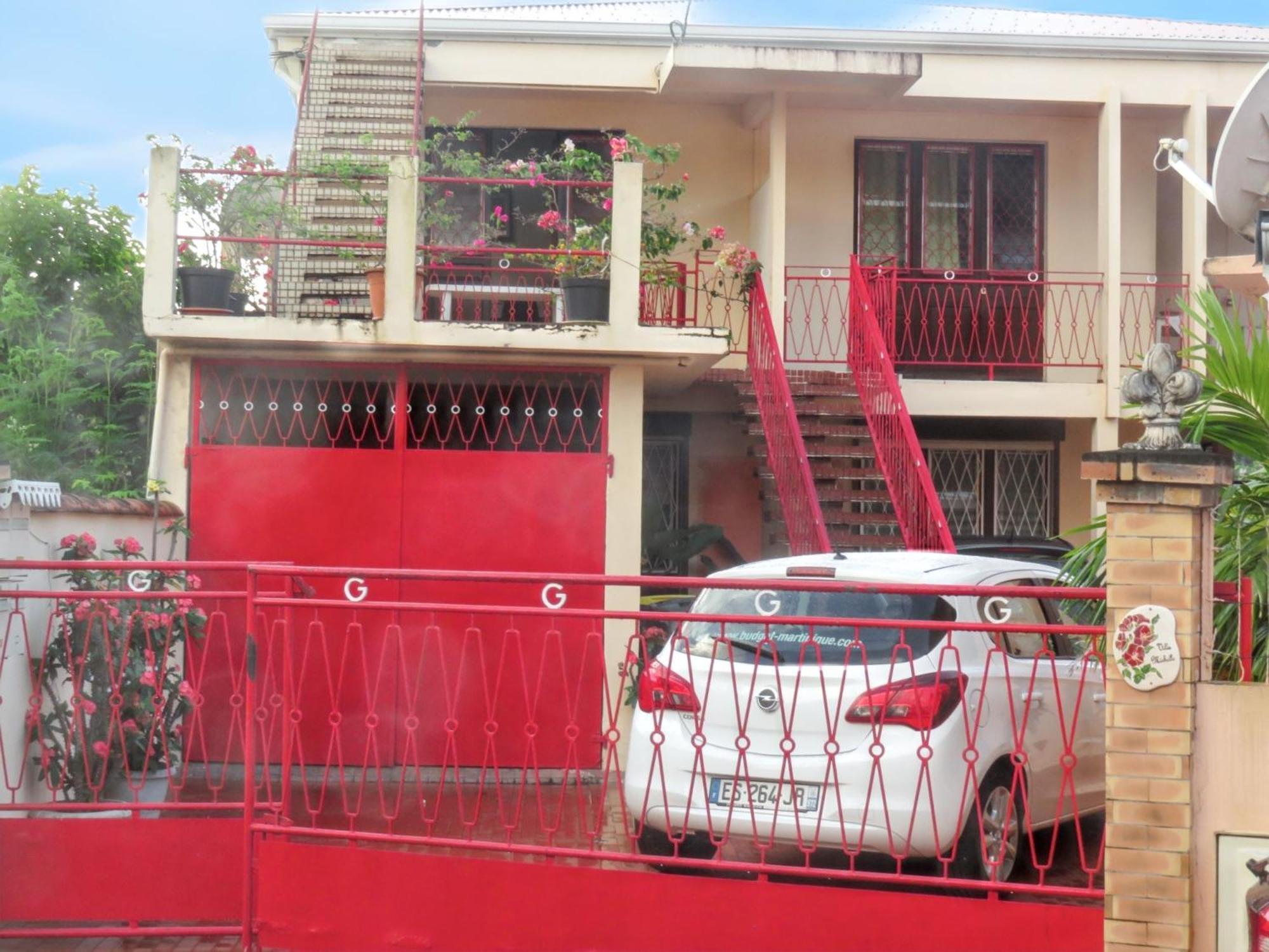 Appartement Charmant A Fort De France 55 M² Proche Centre Ville Ngoại thất bức ảnh